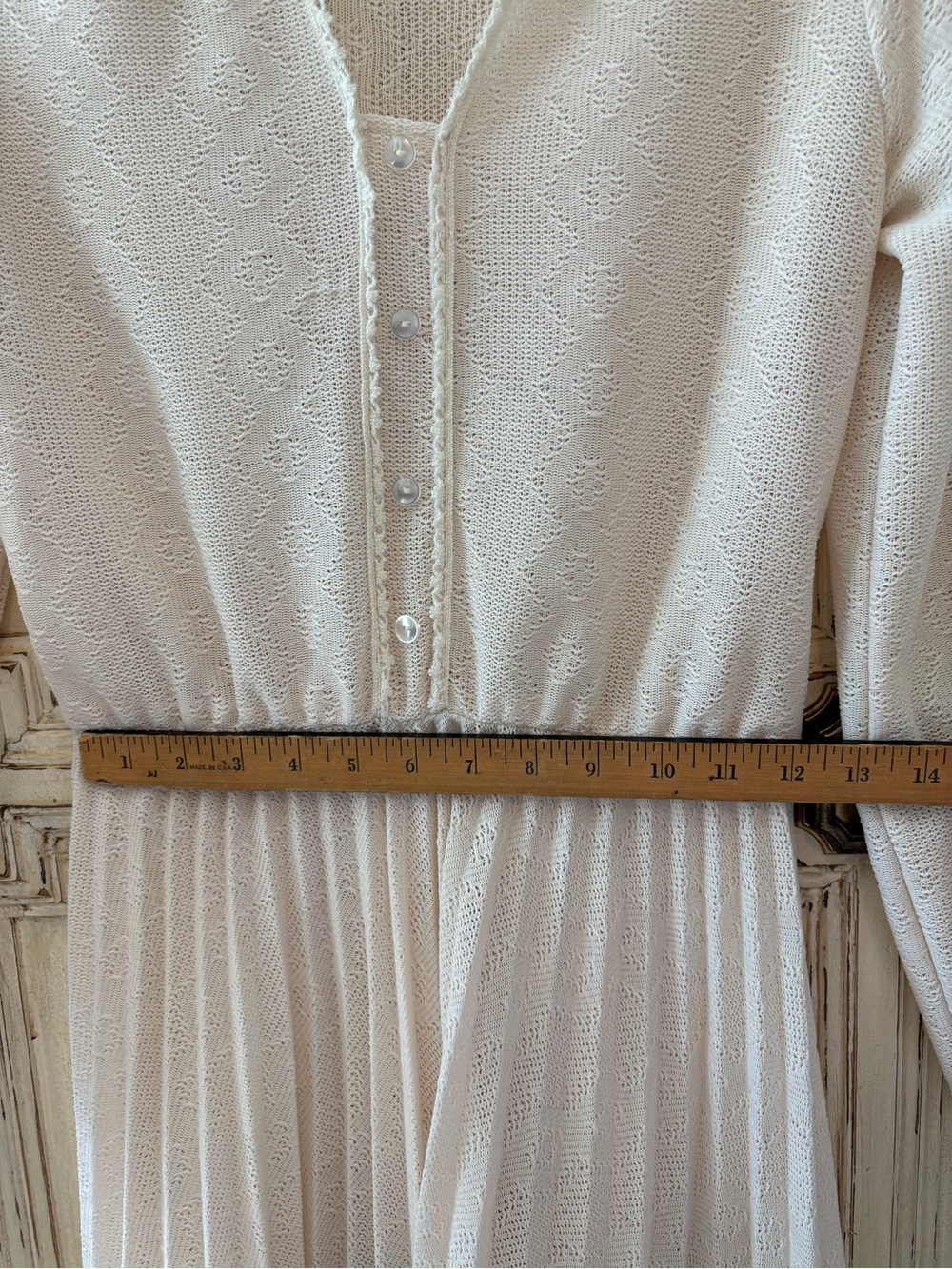 Women's Cream Long-Sleeve Pleated Midi Dress Vintage Montgomery Ward - Picture 6 of 8
